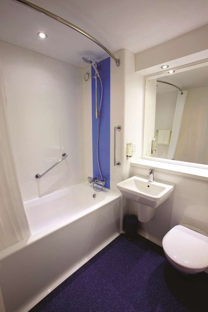 Travelodge Stirling M80 Cambusbarron Номер фото